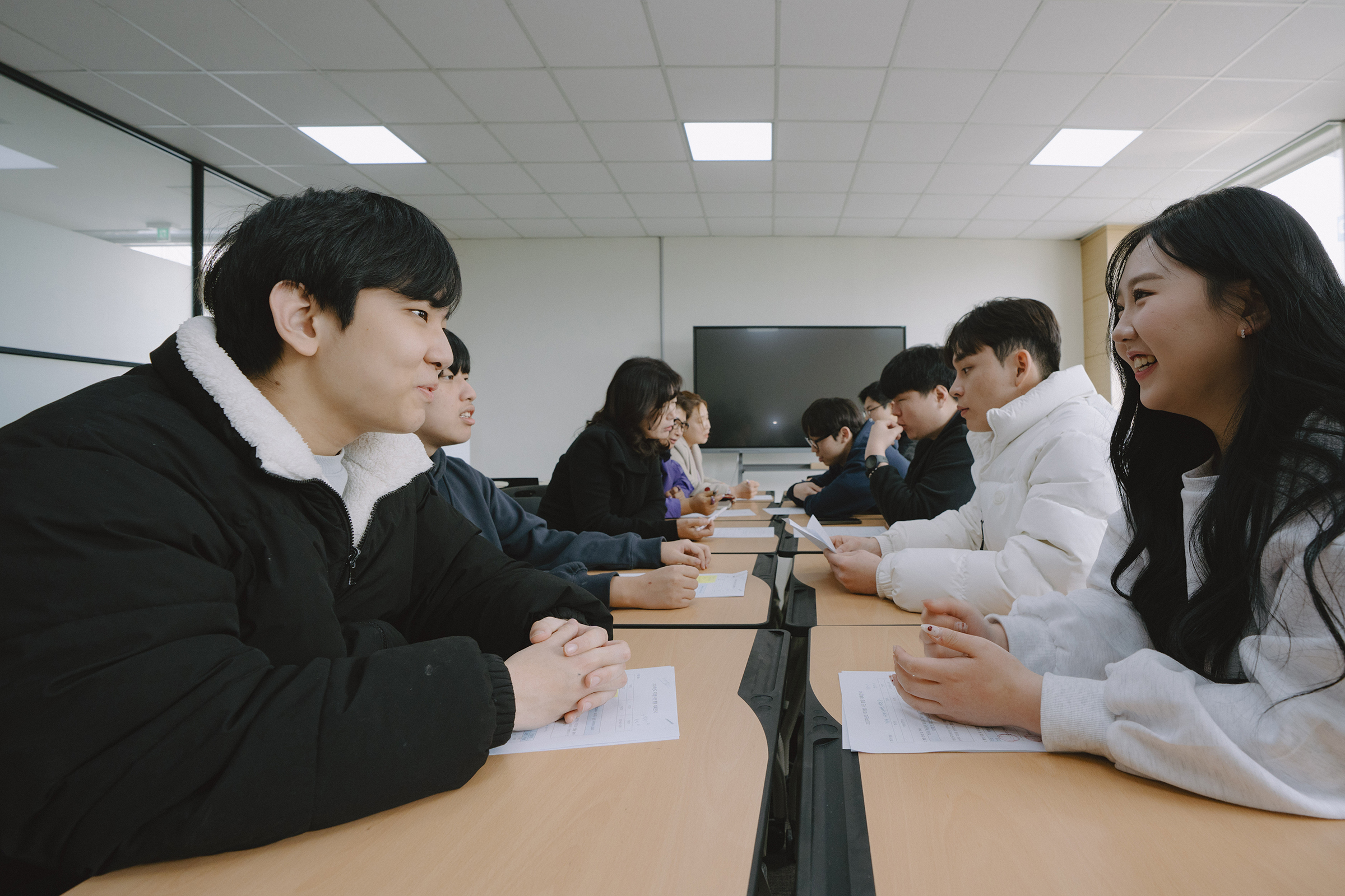 상담 실습을 하고 있는 모습.